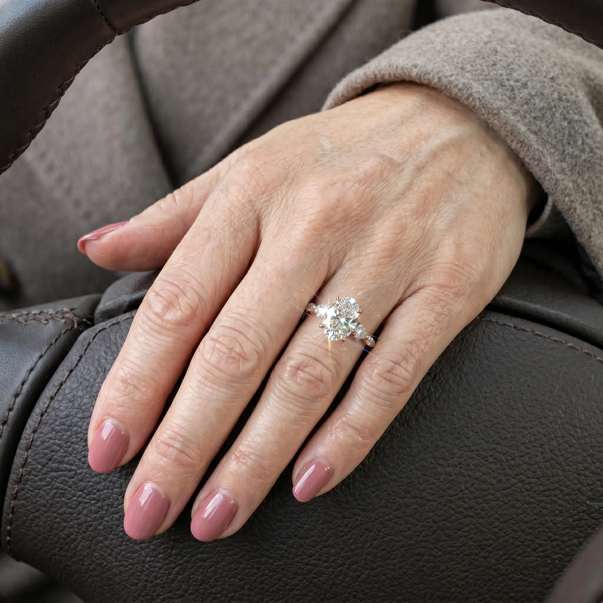 The Cut That Changes Everything: Gracefully Elongates Every Finger--Last Day Sale-90% OFF🔥