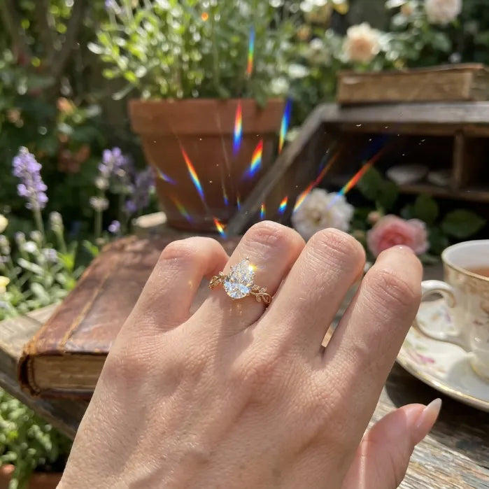 A Symbol of Your Journey: The Exquisite Vine-Crafted Diamond--Last Day Sale-90% OFF🔥