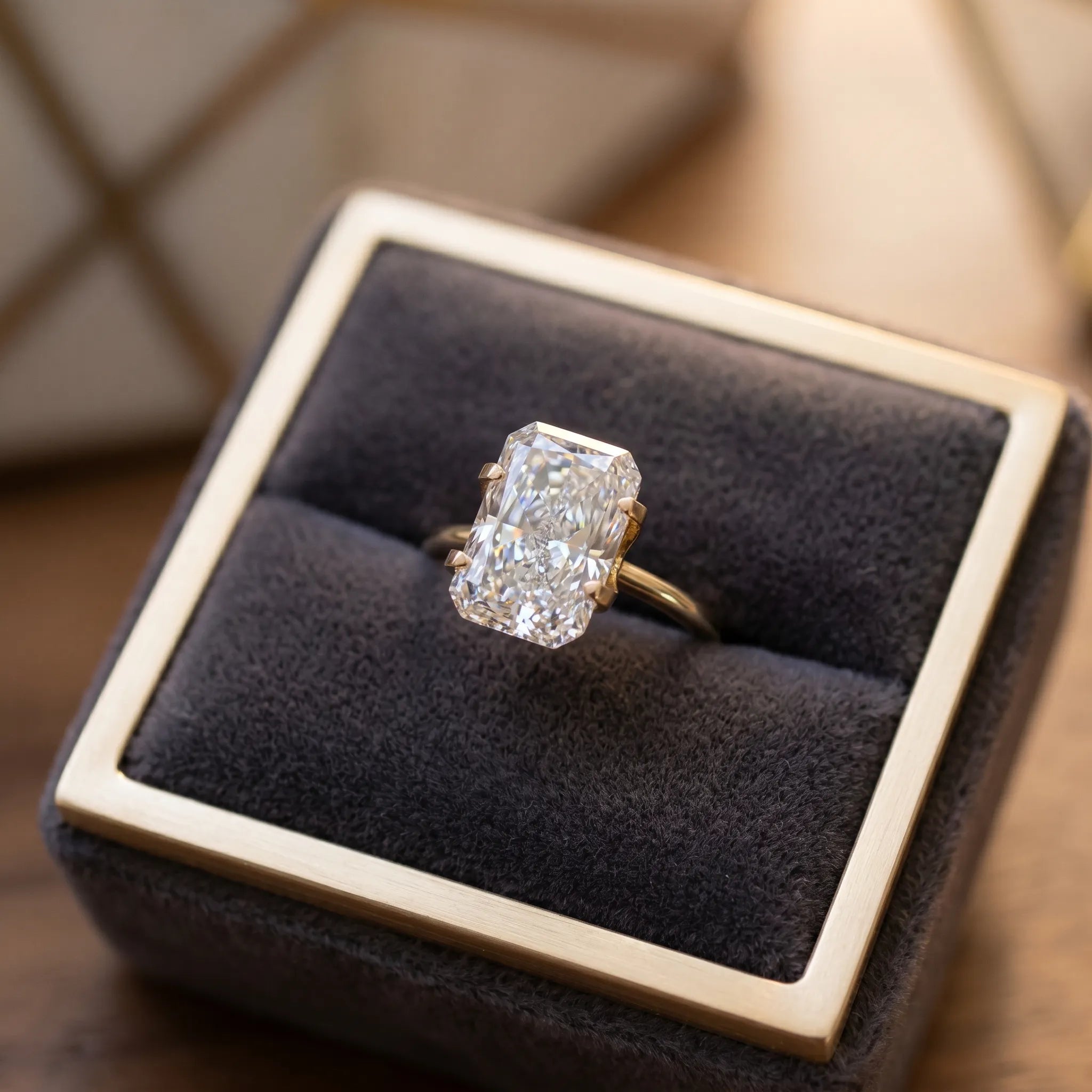 Elongated RadiantLab Diamond Ring：The Perfect Milestone Upgrade--Last Day Sale-90% OFF🔥